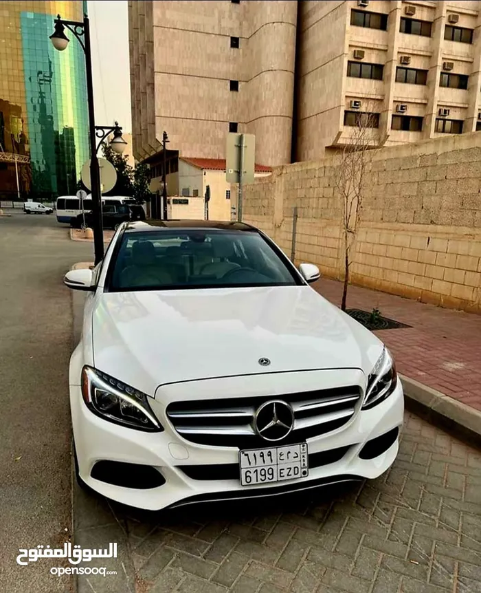 للبيع مرسيدس c300 فل كامل 2018