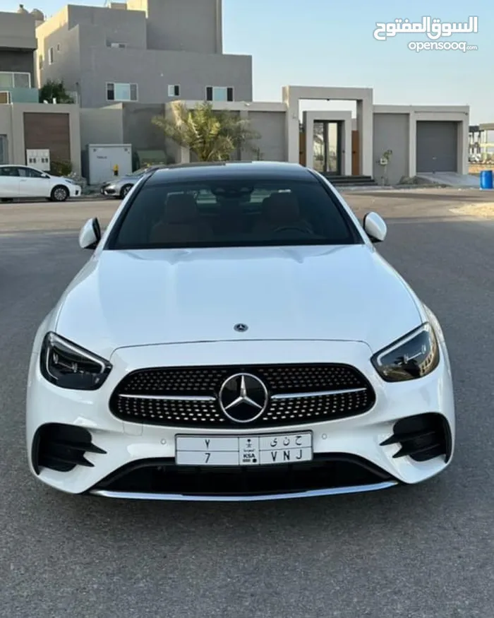مرسيدس E300 2022