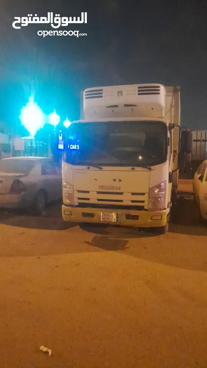 براد دينا ايسوزو ايجار مع سواق ‏ايسوزو ‏,‏ اخرى ‏,‏ سنوي‏ تأجير سيارات