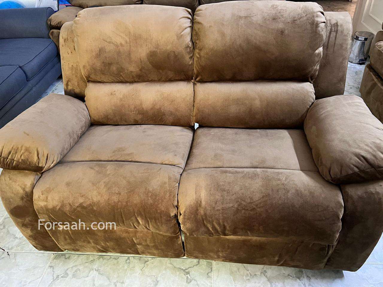 طقم كنب استرخاء من هوم سنتر شبه جديد