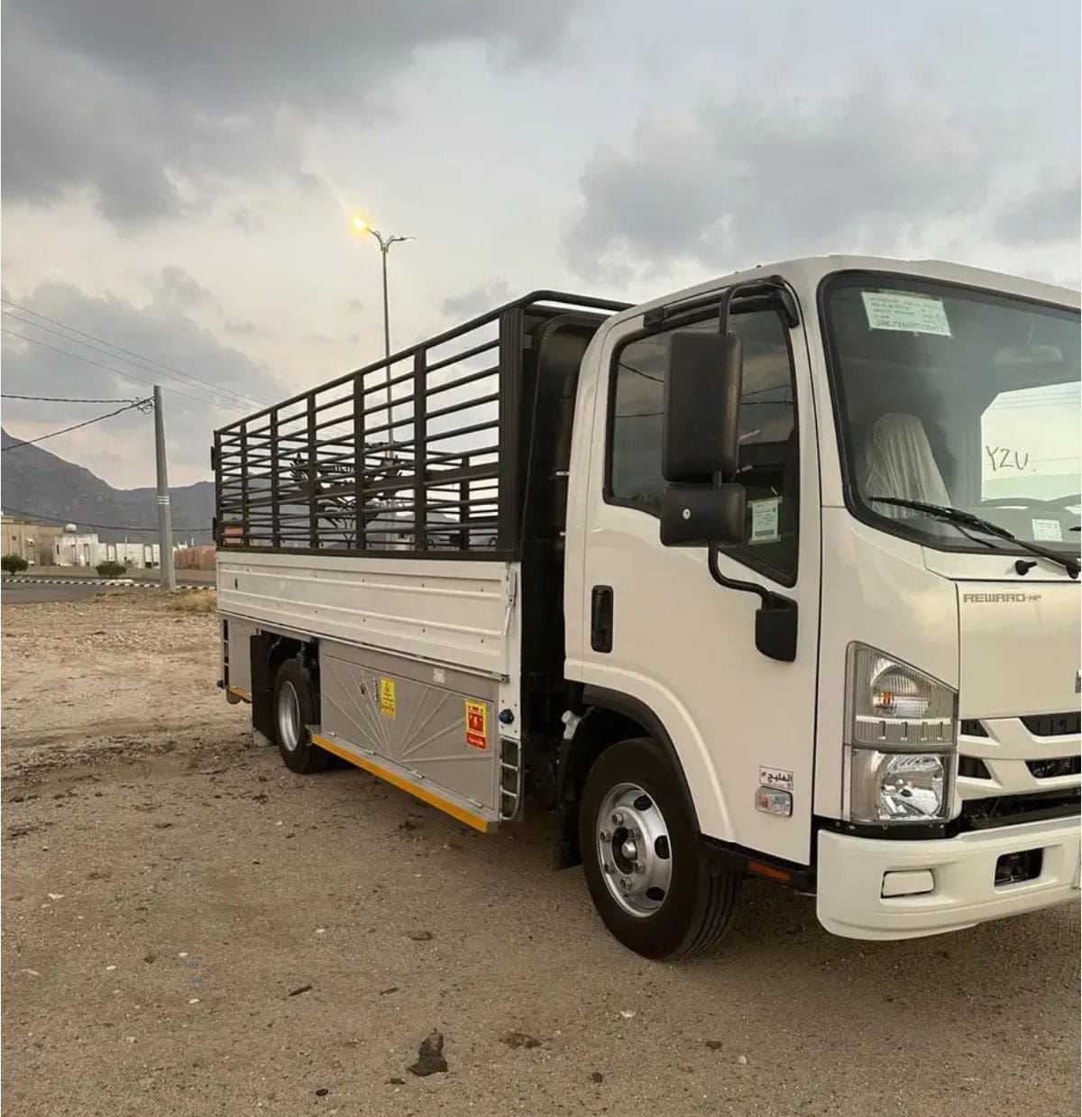 طش اثاث قديم تالف بالرياض 0508857593