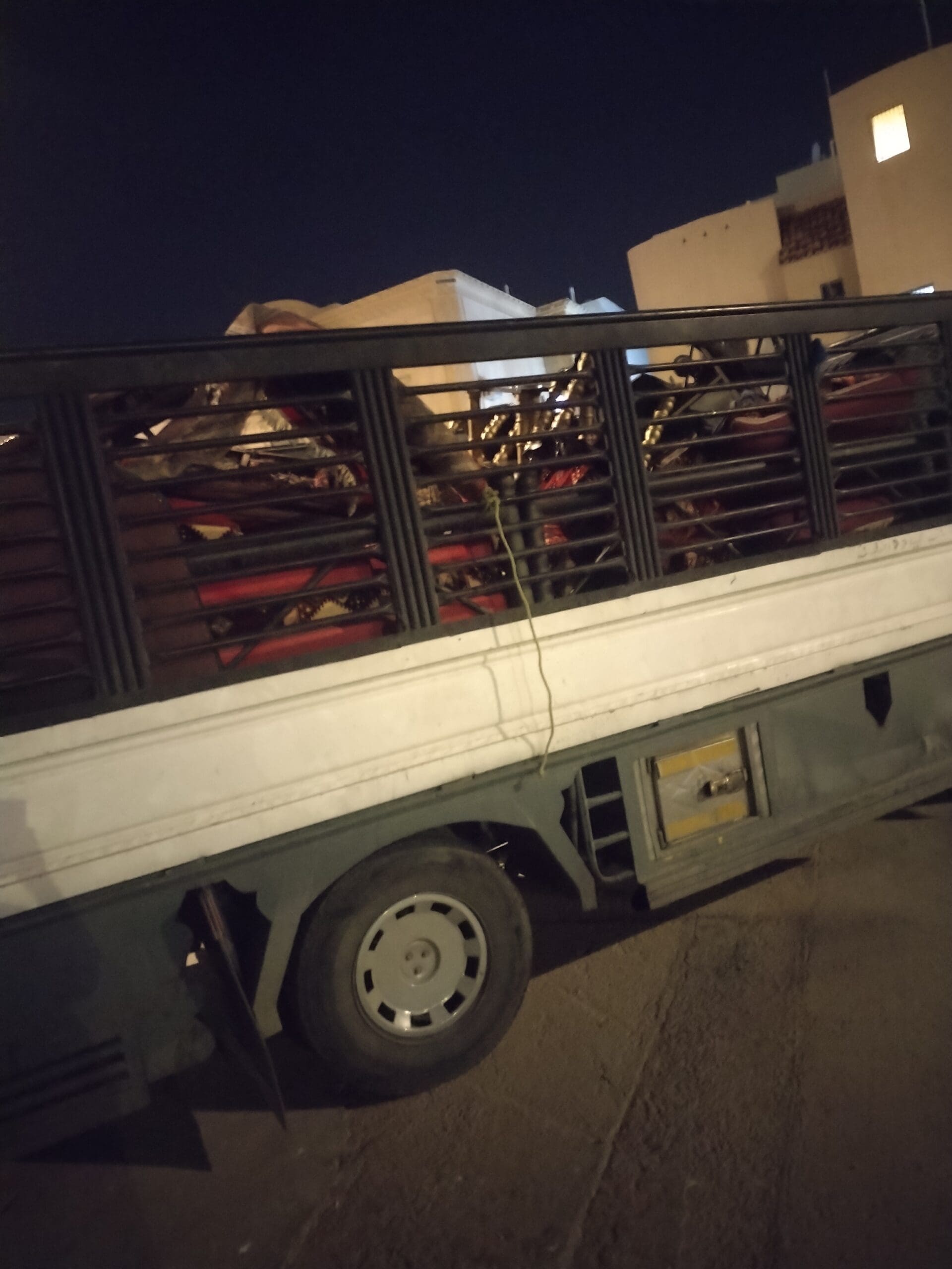 نجار فك وتركيب حي الرحمانية 0502870954