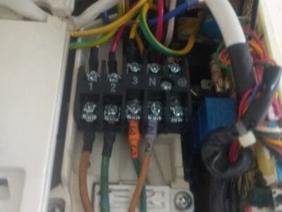 فني تركيب مكيفات اسبيلت وصيانة مكيفات