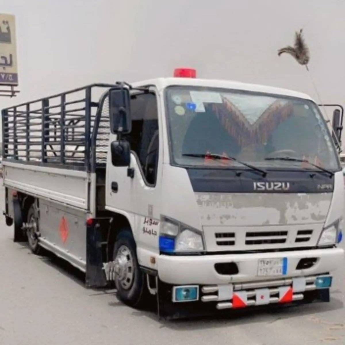 نقل اثاث لي الجمعية الخيرية بالرياض 0500593881