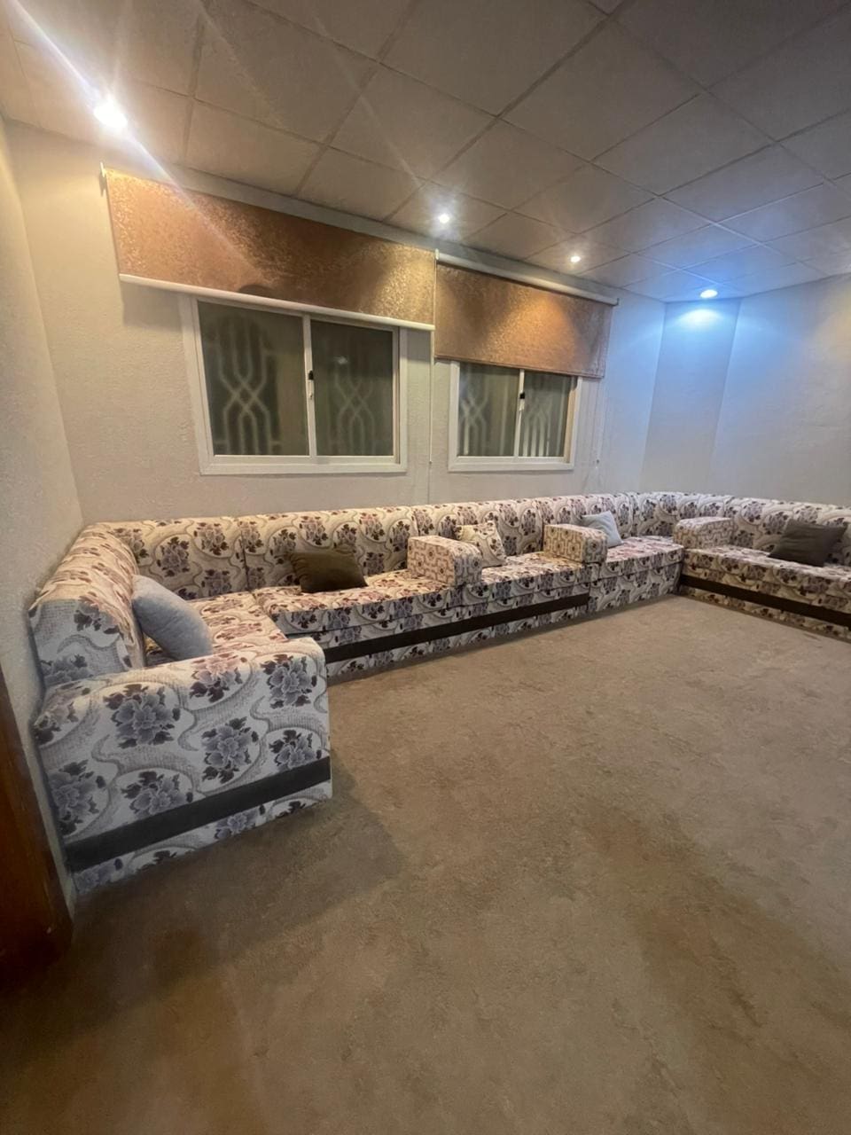 لوري نقل عفش بالرياض 0550594502