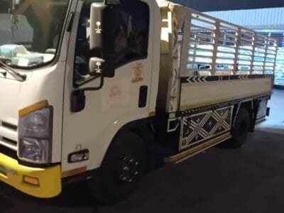 توصيل اثاث إلى جمعية خيرية بالرياض 0554959524